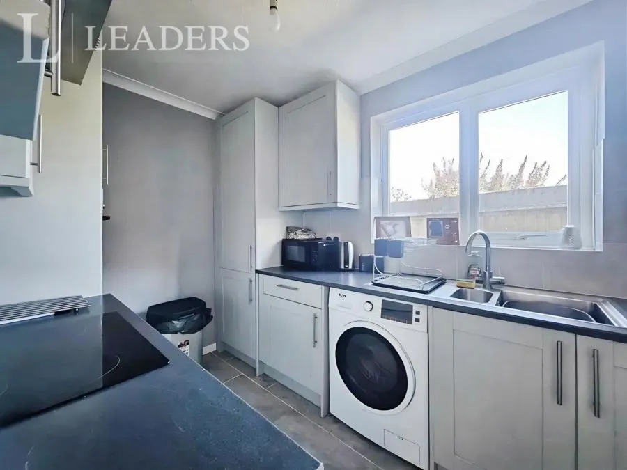 Woodlands Way, Southwater, RH13, photo 4