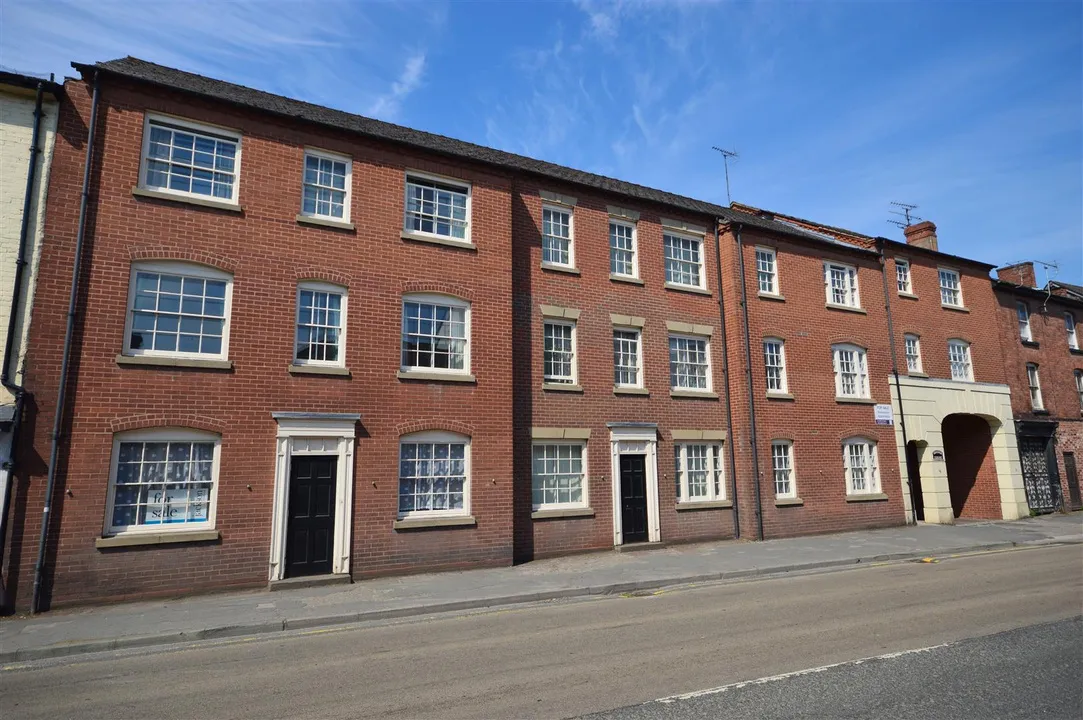 1 bed flat for sale — Bridge Court, Leominster, Herefordshire, HR6 8HX