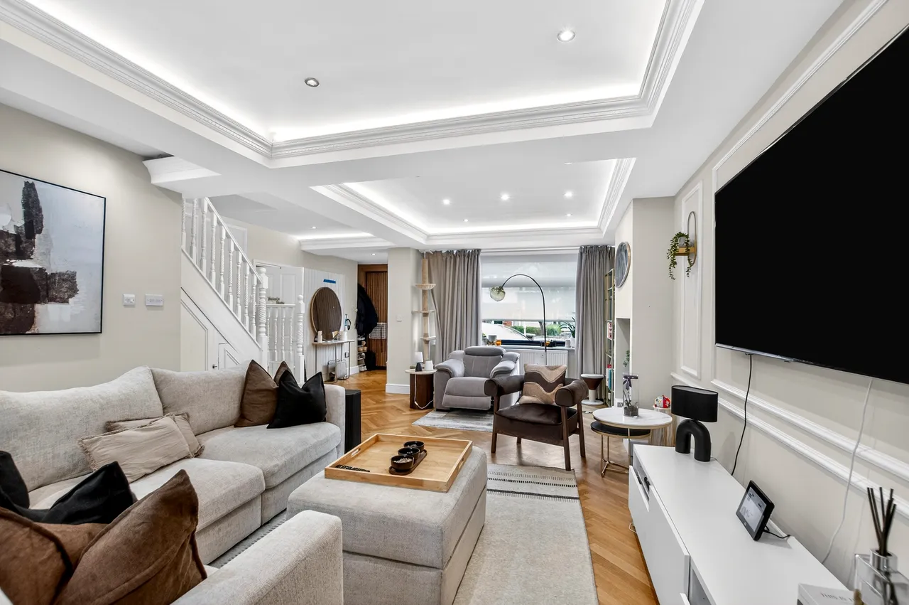 Empire Road, Greenford, UB6, photo 9