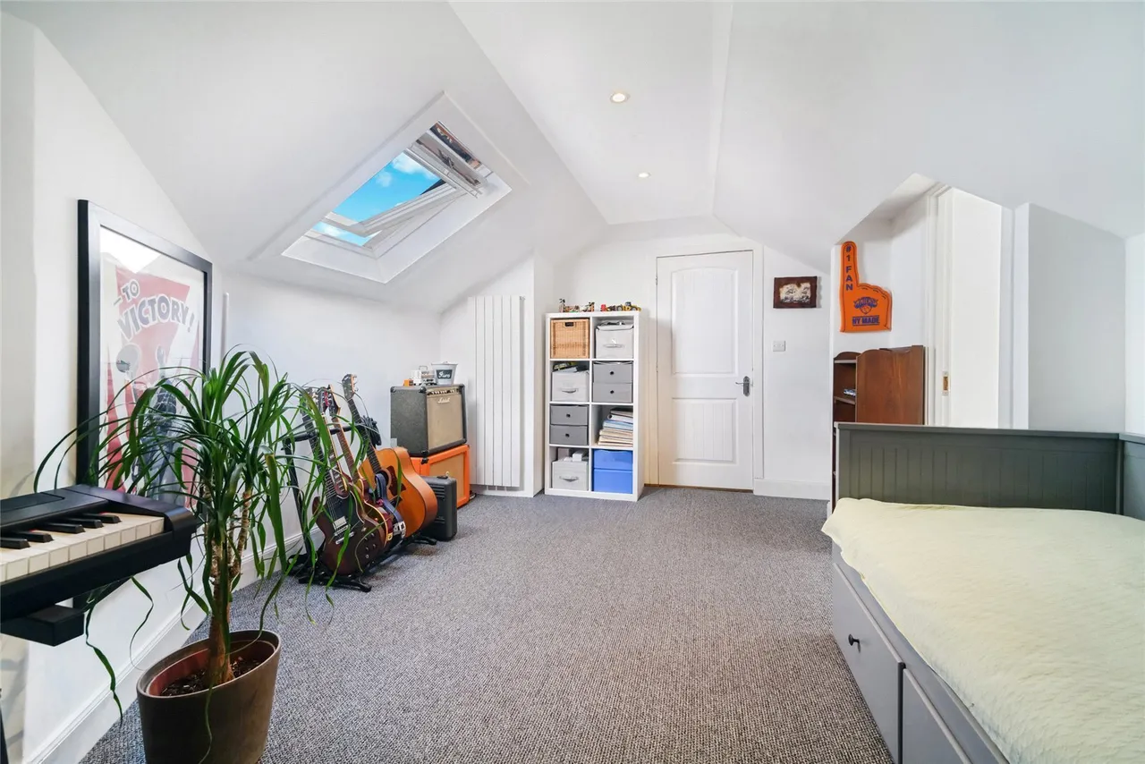 Calderwood Road, Rutherglen, G73, photo 4