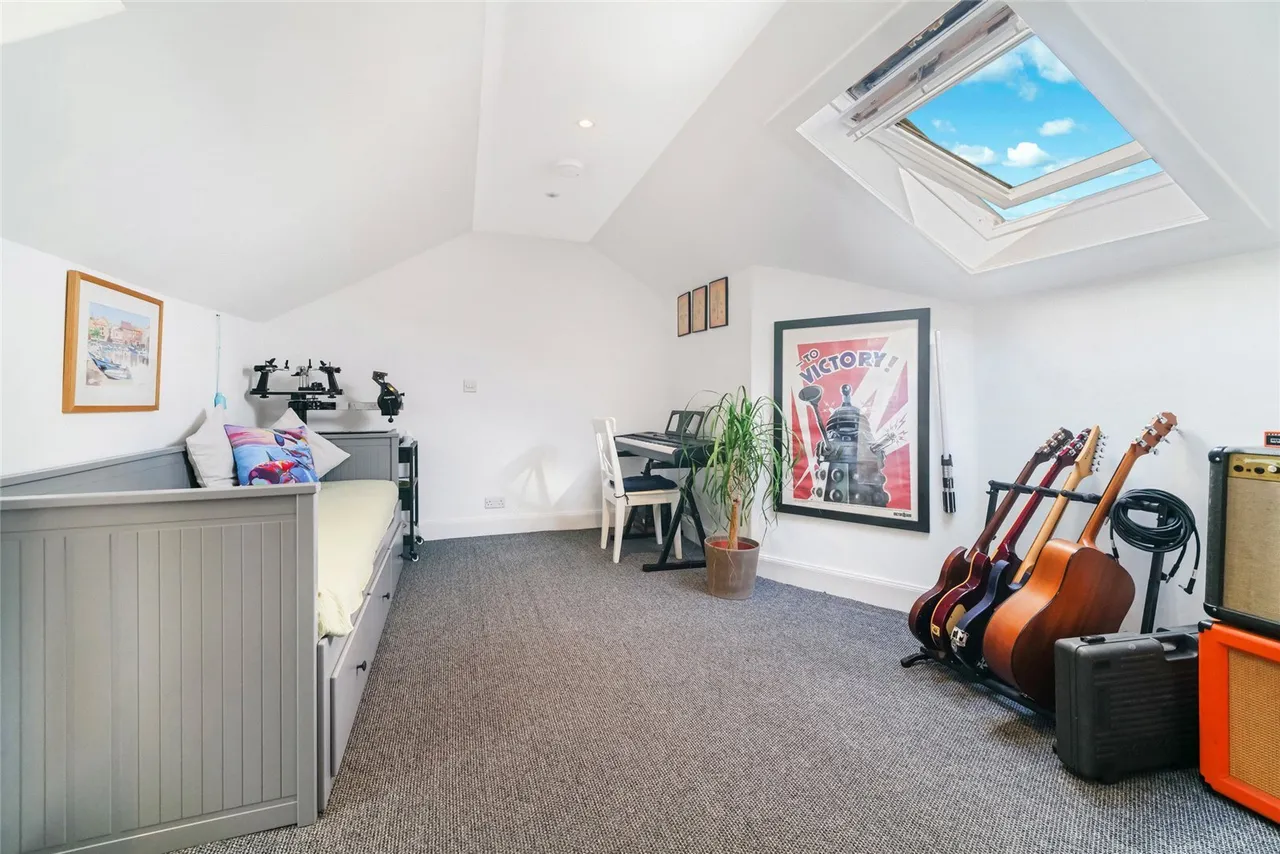 Calderwood Road, Rutherglen, G73, photo 11