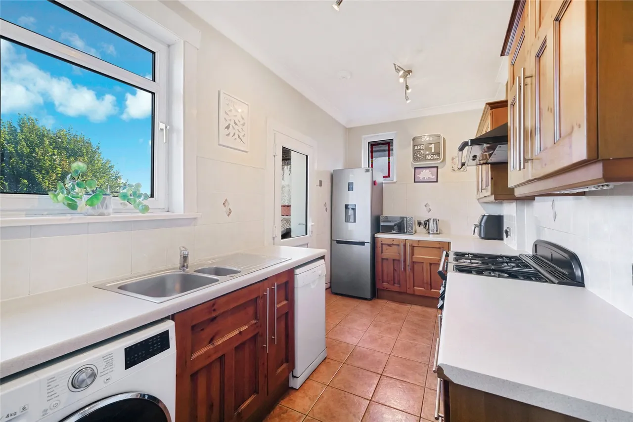 Calderwood Road, Rutherglen, G73, photo 10