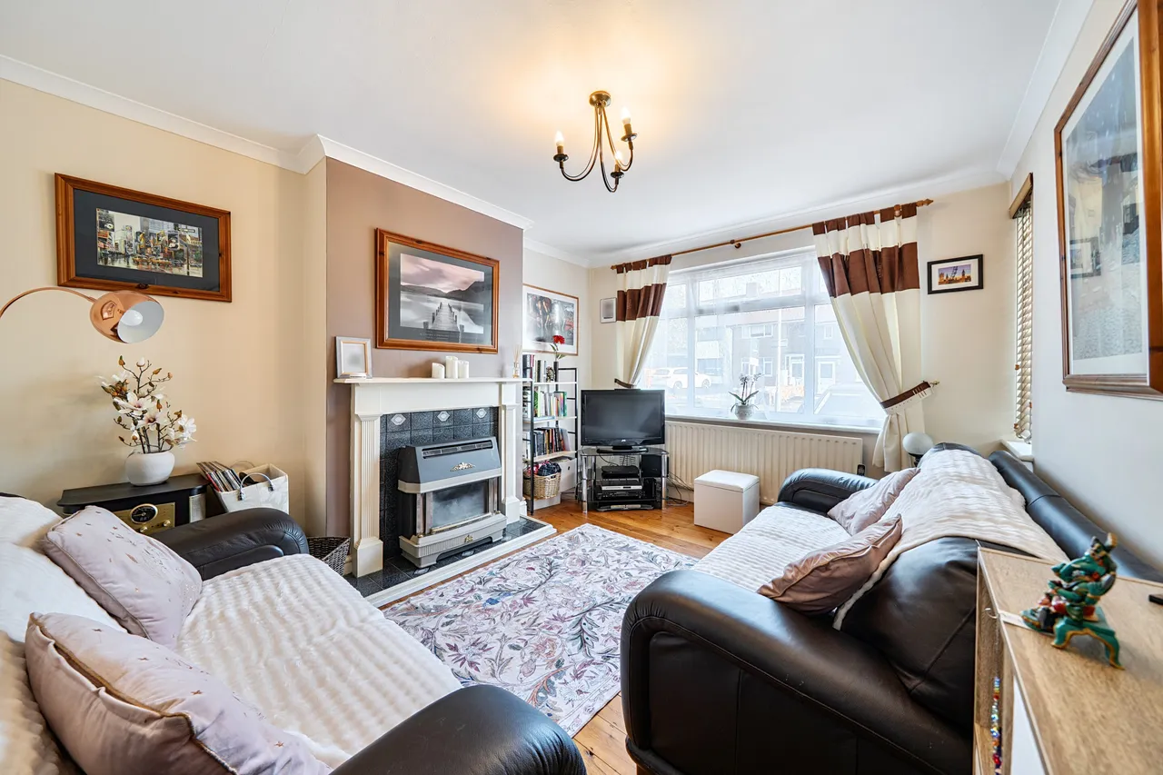 Dudley Drive, Ruislip, HA4, photo 2