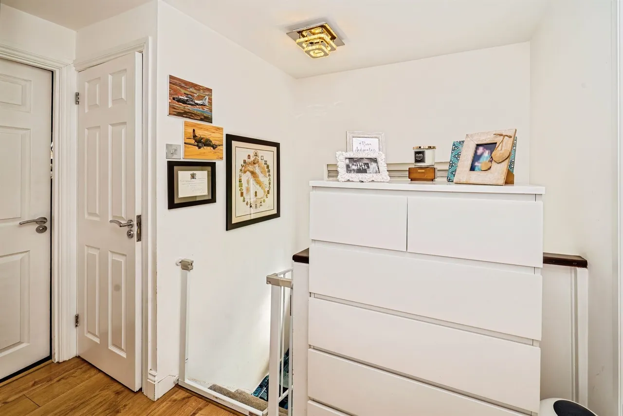 Nursery Road, Taplow, SL6, photo 17