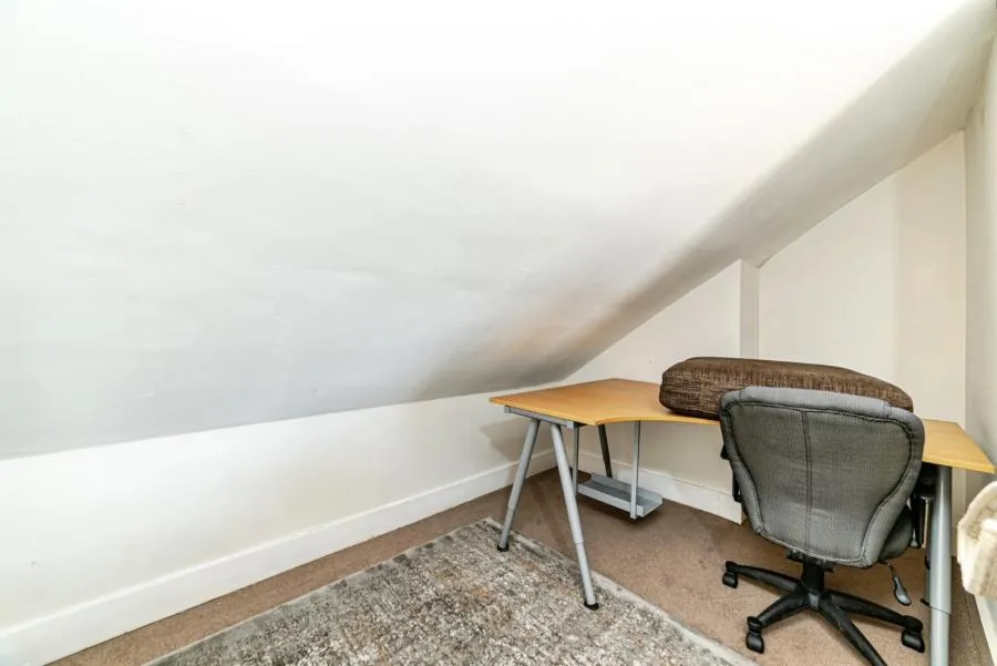 Essex Street, Reading, RG2, photo 17