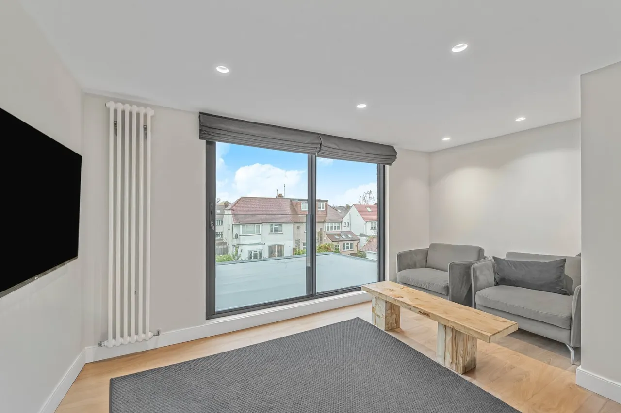 Shottfield Avenue, East Sheen, SW14, photo 20