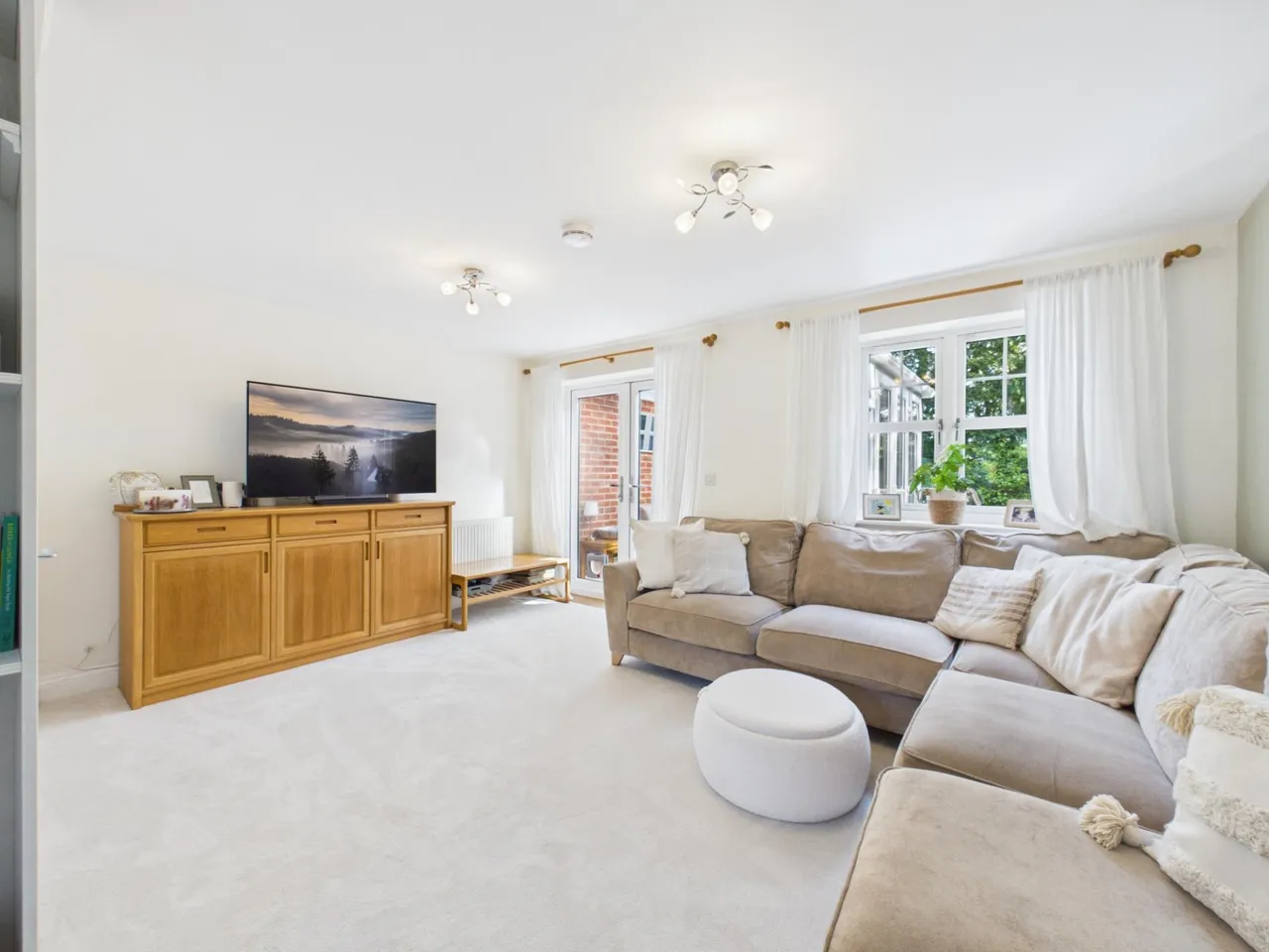 Stanley Close, Baughurst, RG26, photo 4