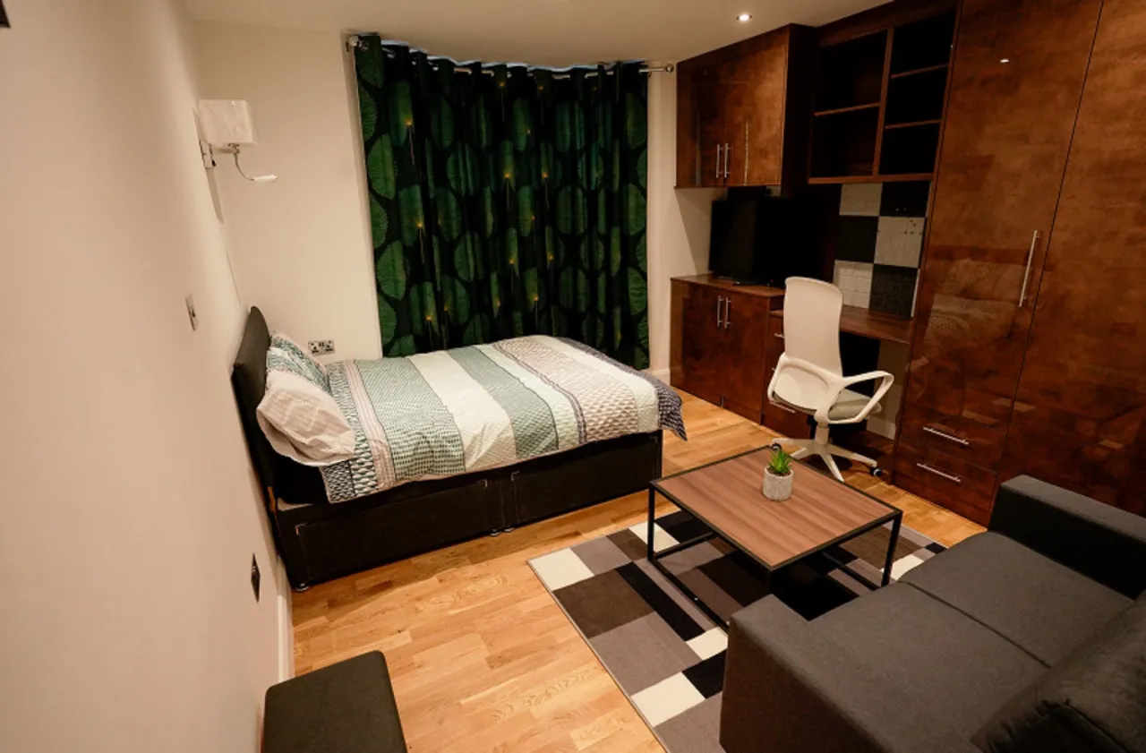 1 bed property to rent, St. Judes Road, Englefield Green