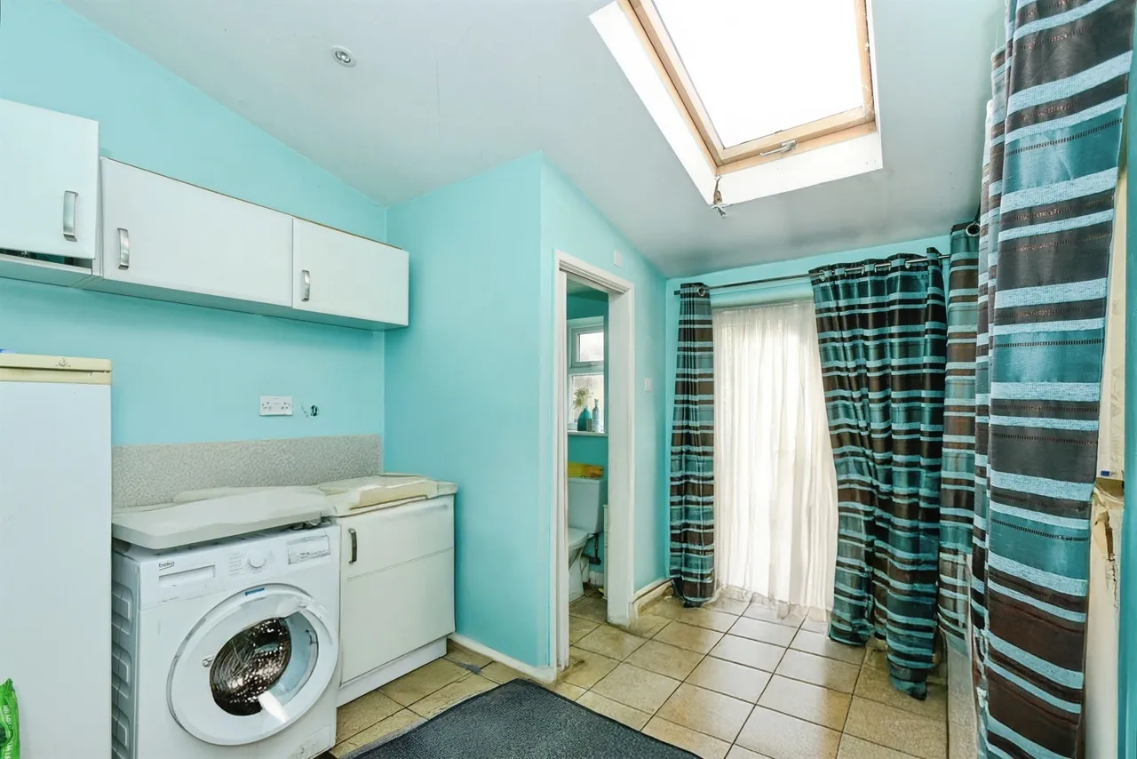 Swindon Road, Wroughton, SN4, photo 5
