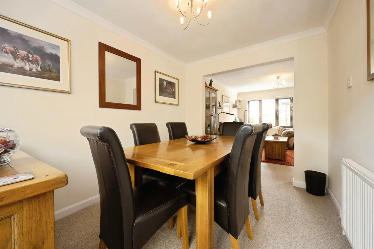 High Street, Little Staughton, Bedford, photo 9
