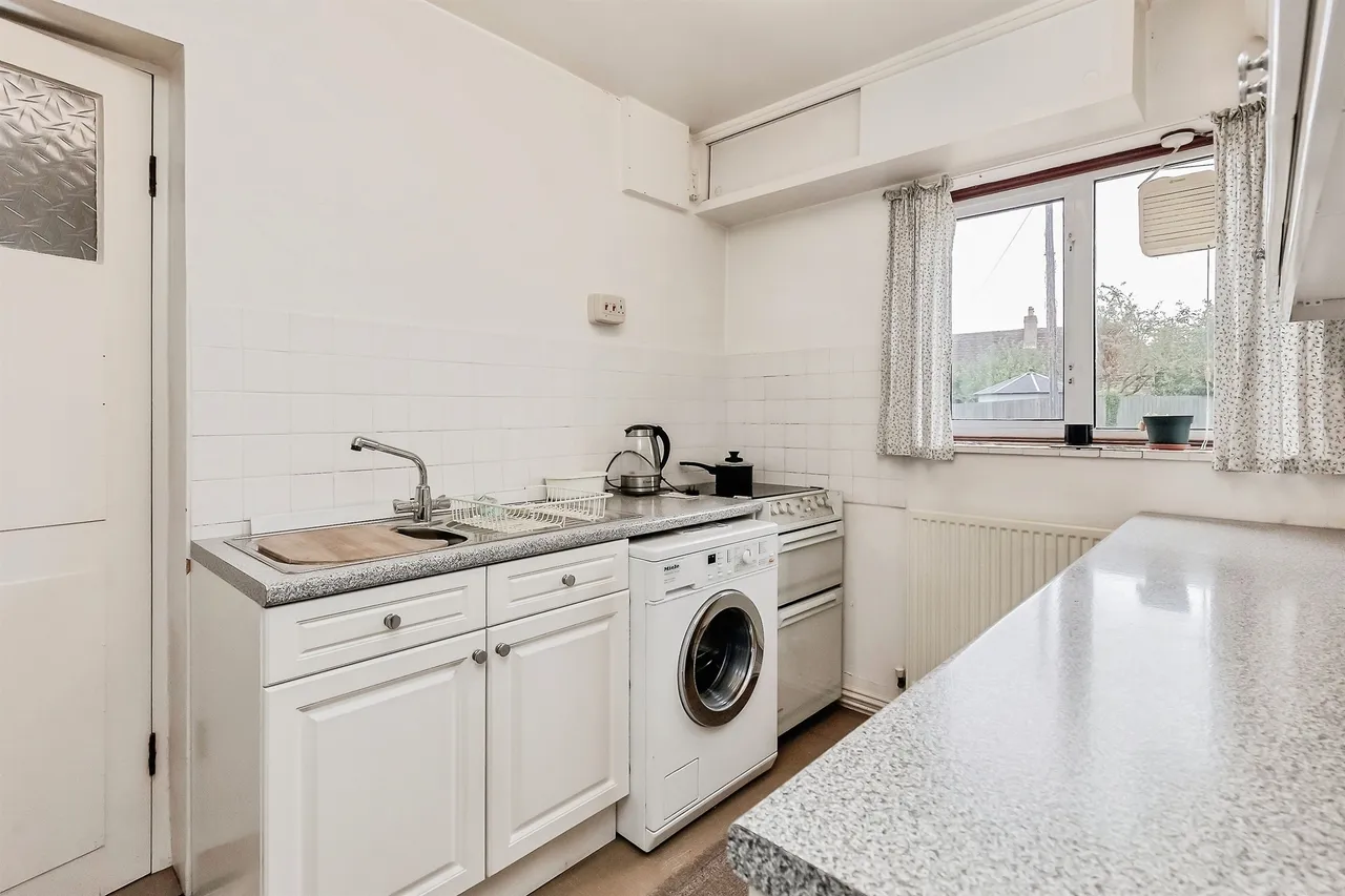Main Road, Tallington, PE9, photo 4