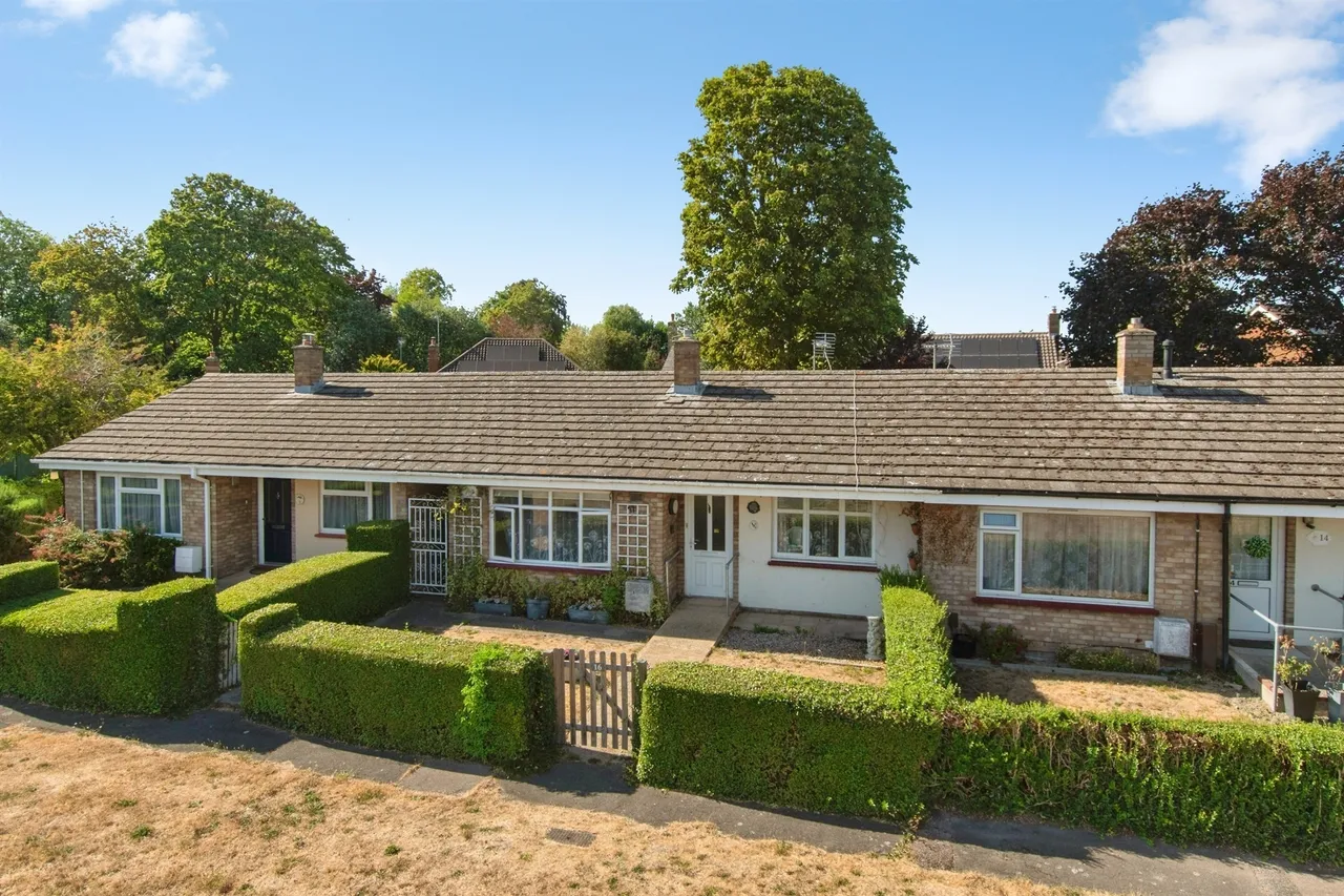 2 bed house for sale, Clear Crescent, Melbourn, SG8