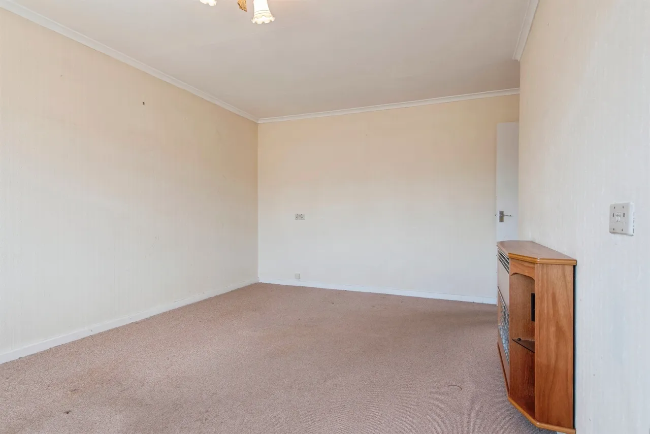 Clear Crescent, Melbourn, SG8, photo 7