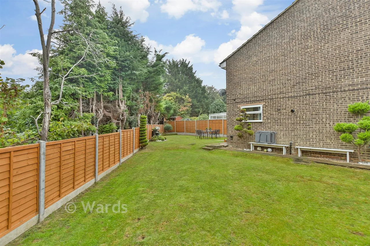 Austin Close, Darland, ME5, photo 12