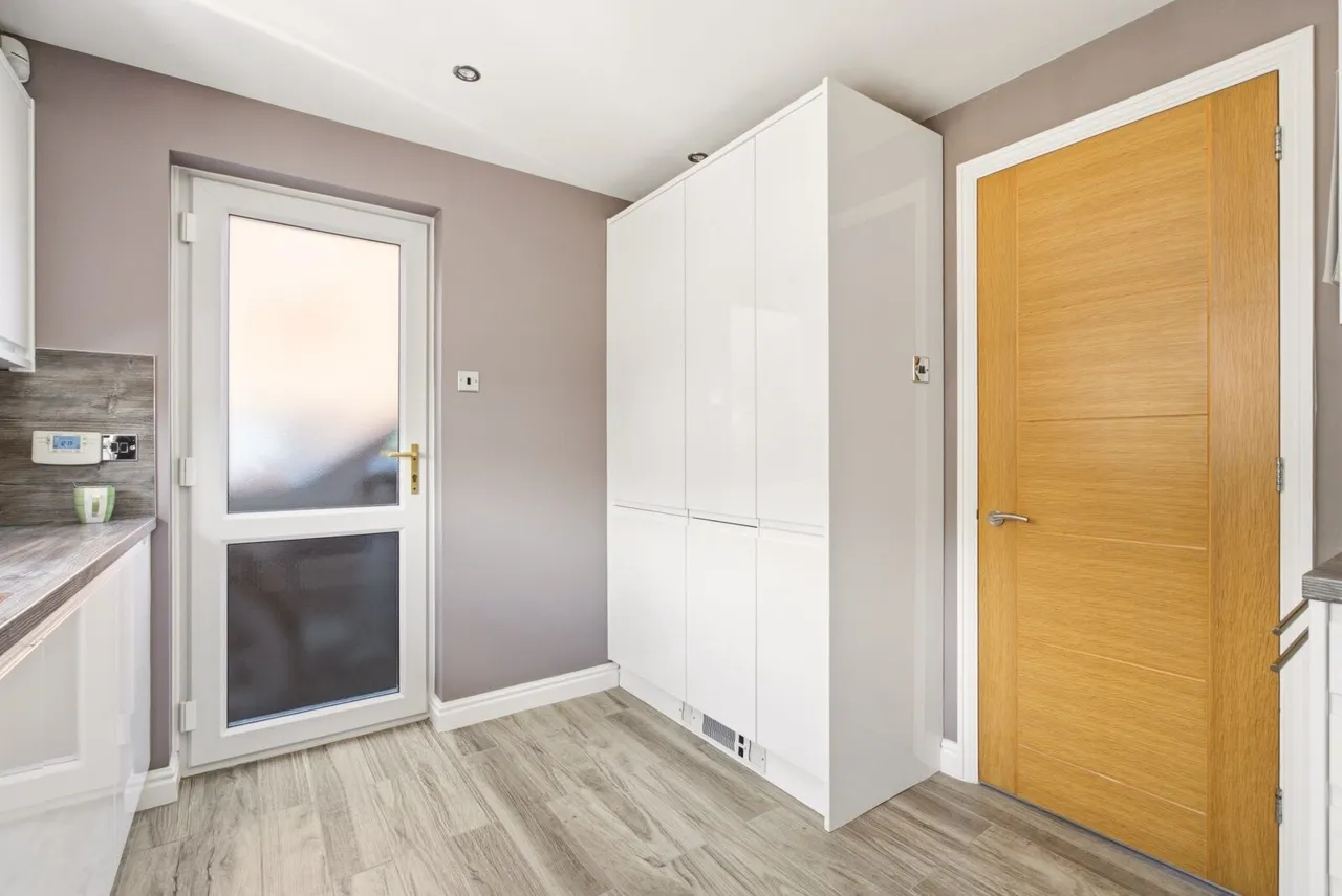 Holly Farm Close, Caddington, LU1, photo 7