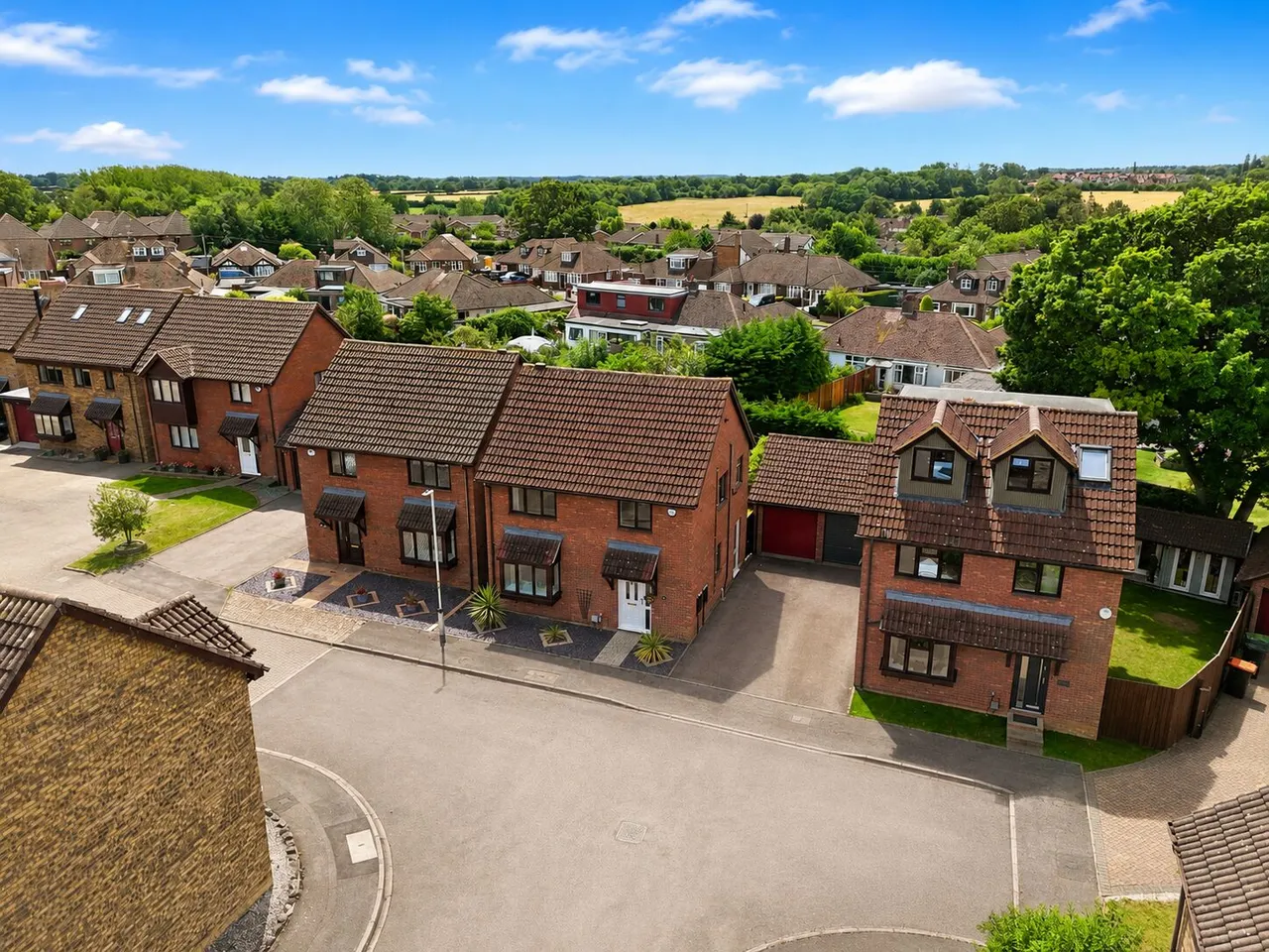 Holly Farm Close, Caddington, LU1, photo 16