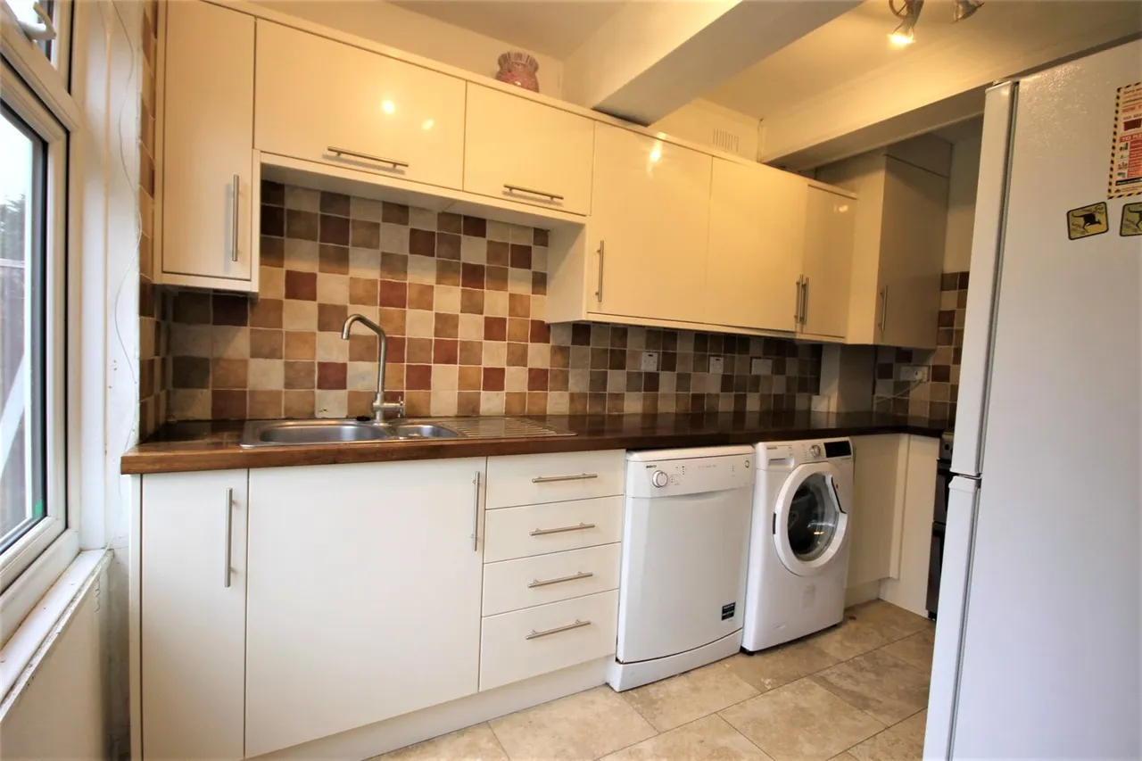 Feltham, Greater London, photo 7