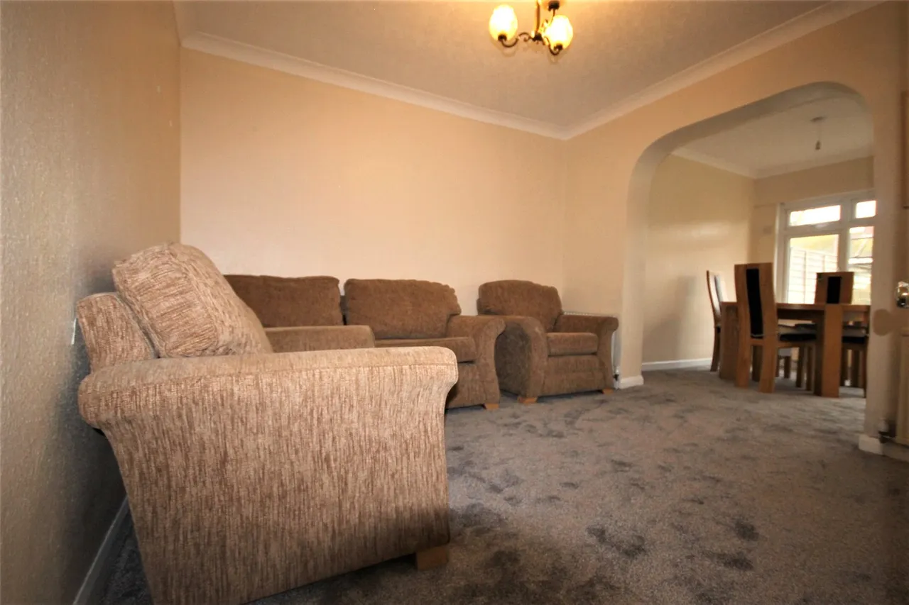 Feltham, Greater London, photo 5