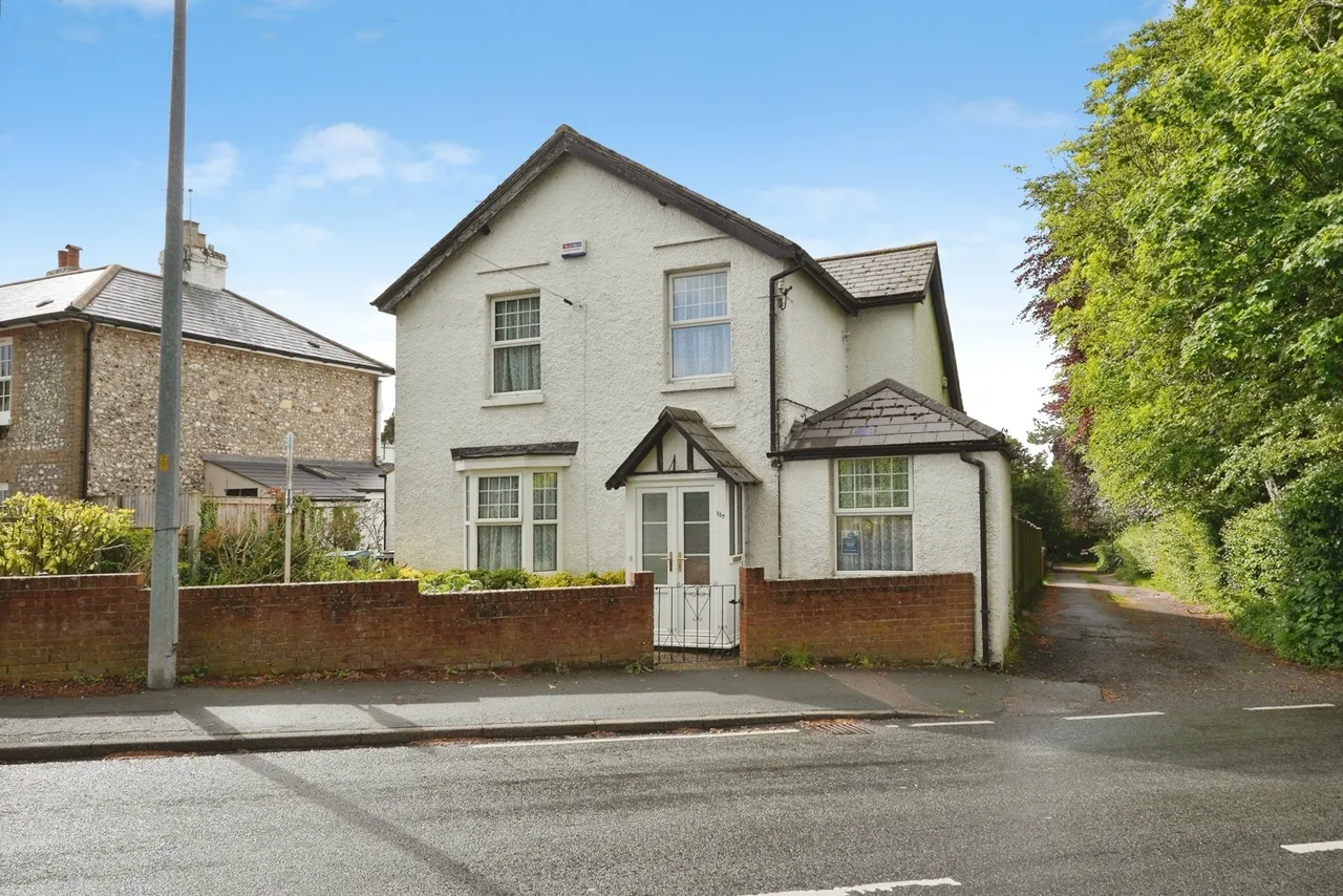 3 bed house for sale — Sandwich Road, Whitfield, Dover, Kent, CT16