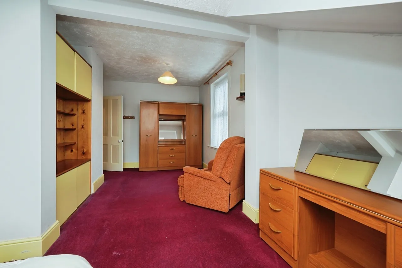 Sandwich Road, Whitfield, Dover, Kent, CT16, photo 12