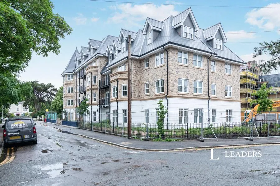 2 bed flat to rent, Hahnemann Road, BH2