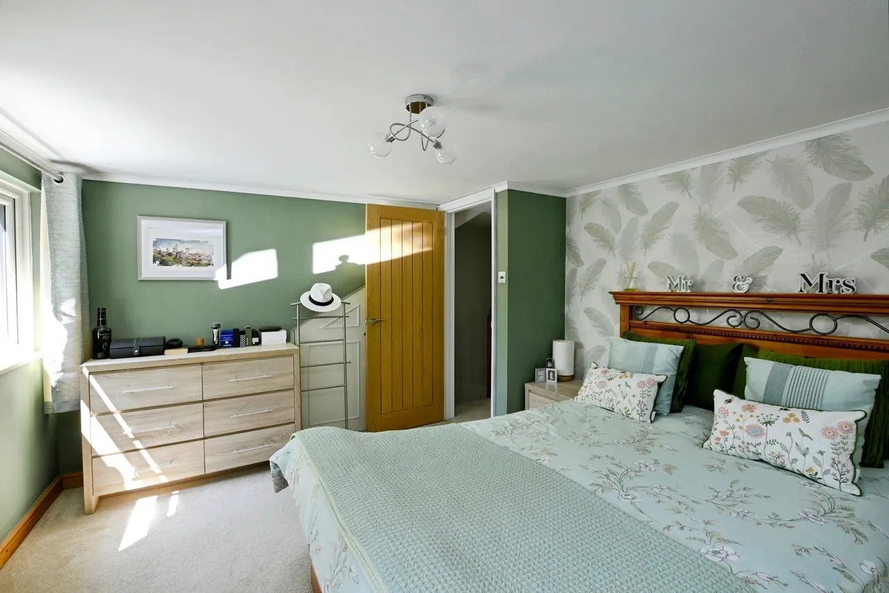 Beech Grove, Midhurst, GU29, photo 9