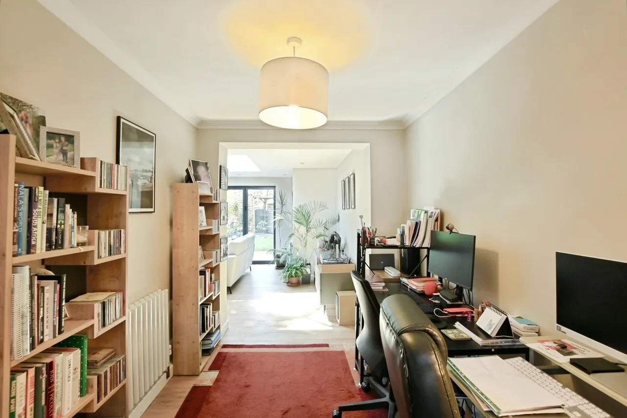 Beech Grove, Midhurst, GU29, photo 17