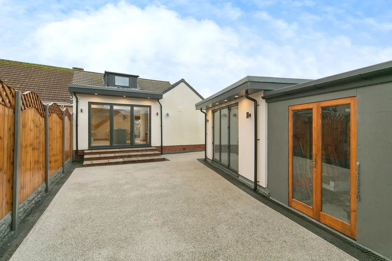 Ronald Avenue, Llandudno Junction, LL31, photo 6
