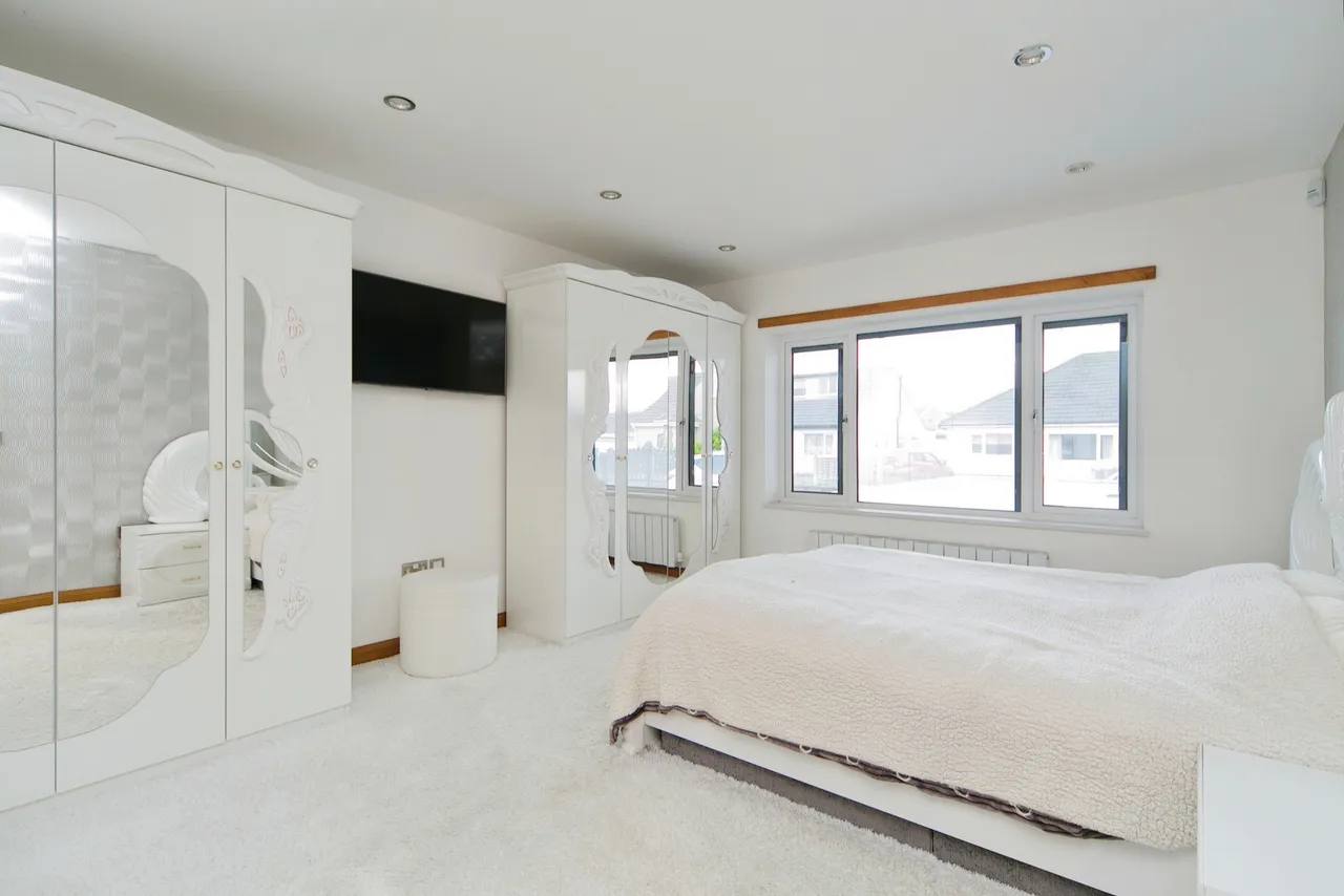 Ronald Avenue, Llandudno Junction, LL31, photo 7