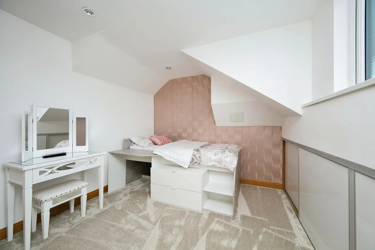 Ronald Avenue, Llandudno Junction, LL31, photo 10