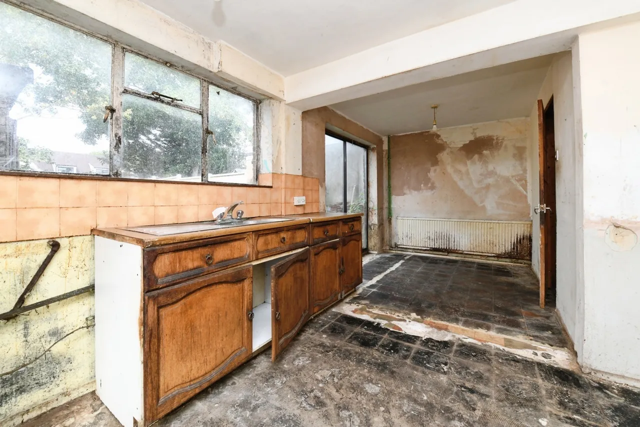 Broad Meadow, Kelvedon Hatch, Brentwood, Essex, CM15, photo 6