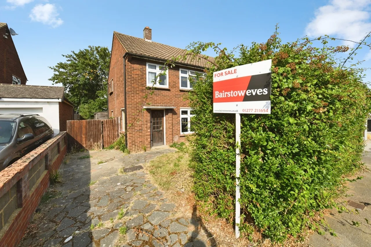 3 bed house for sale — Broad Meadow, Kelvedon Hatch, Brentwood, Essex, CM15