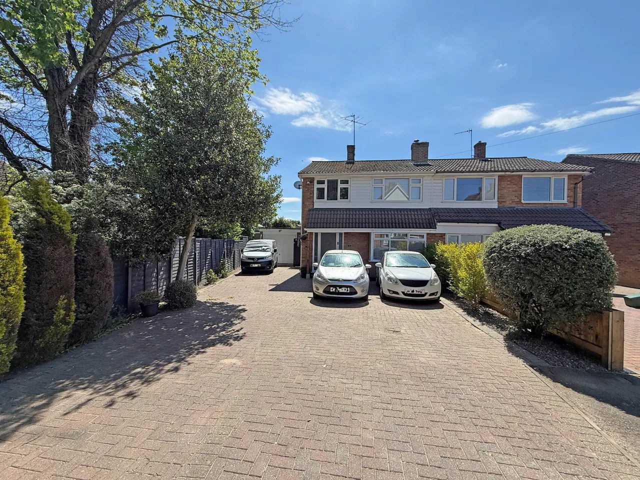 4 bed house for sale — Willow Dene, Sible Hedingham, Halstead, Essex CO9 3PH