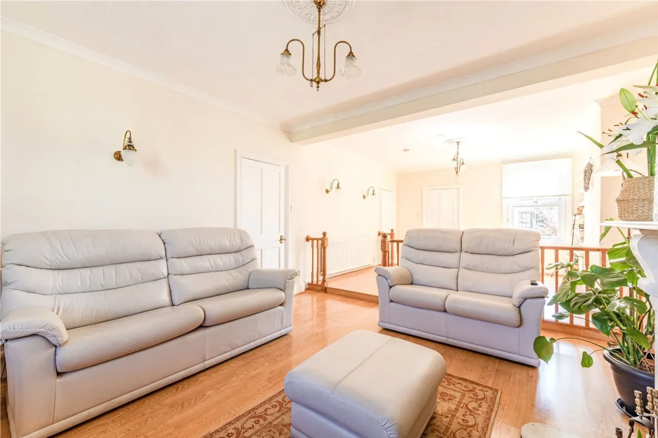 Chantry Road, Chertsey, Surrey, KT16, photo 7