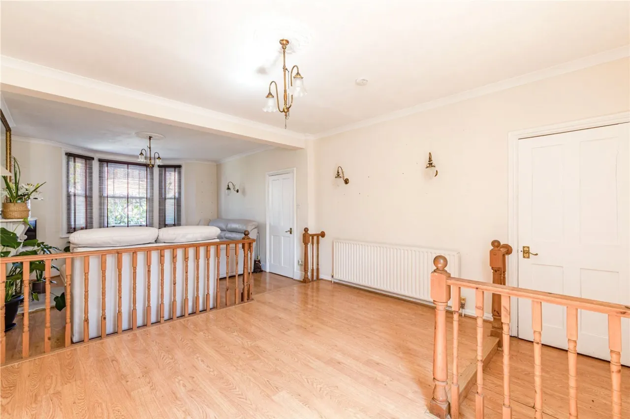 Chantry Road, Chertsey, Surrey, KT16, photo 6