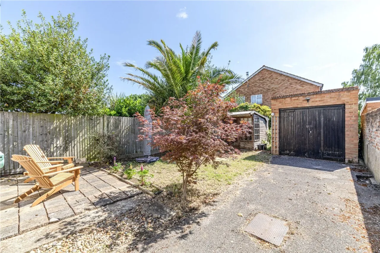 Chantry Road, Chertsey, Surrey, KT16, photo 25