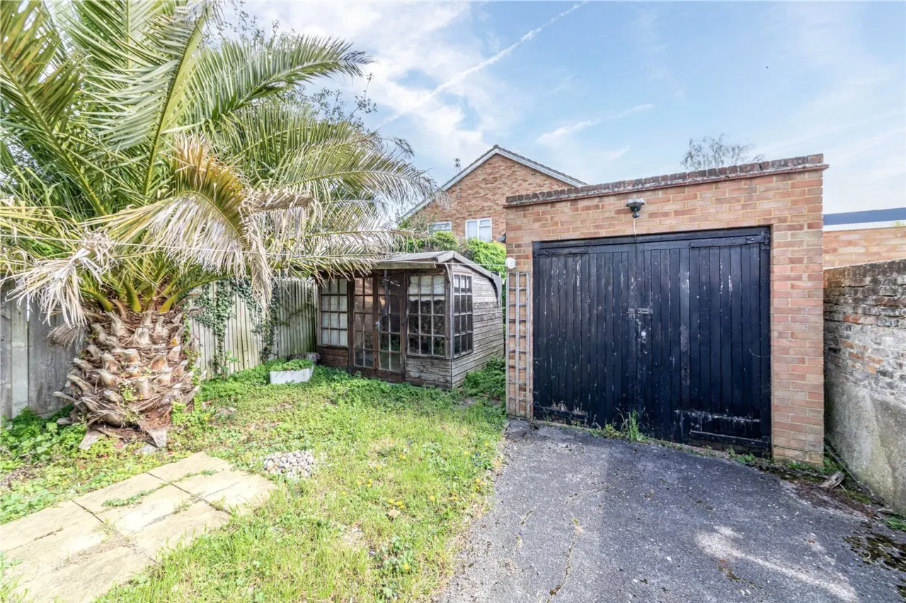 Chantry Road, Chertsey, Surrey, KT16, photo 22