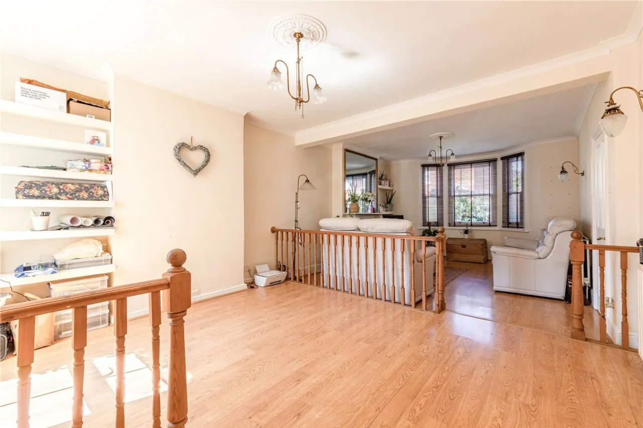 Chantry Road, Chertsey, Surrey, KT16, photo 5