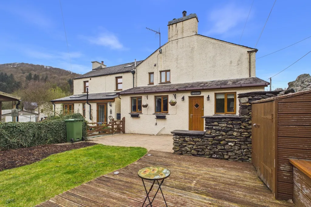 Bens Row, Backbarrow, photo 2