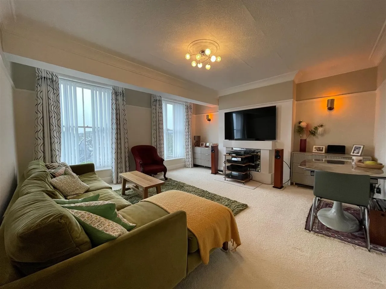 Prince Of Wales Terrace, Scarborough YO11 2AH, photo 2
