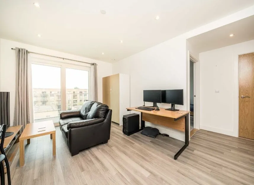 Lismore Boulevard, Hendon, NW9, photo 4