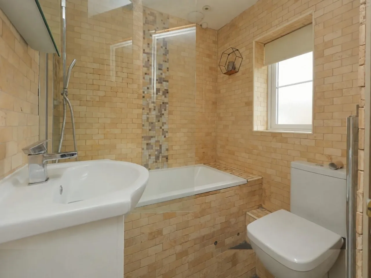Sheridan Way, Pudsey, LS28, photo 21