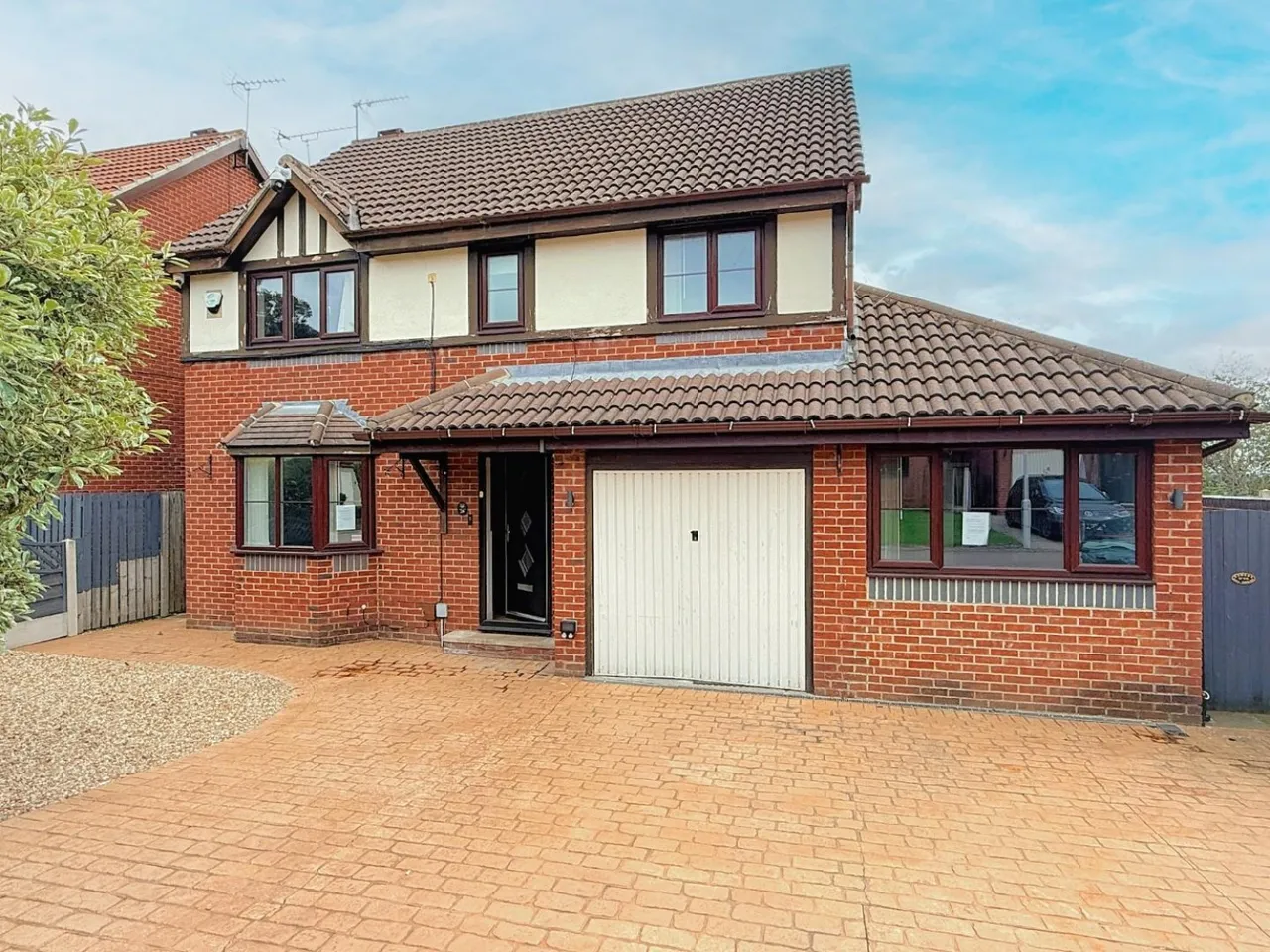 4 bed house for sale, Sheridan Way, Pudsey, LS28