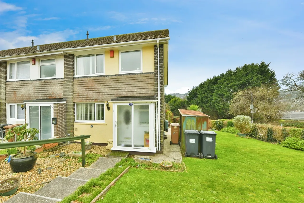 3 bed house for sale — Conyngham Court, Plymouth