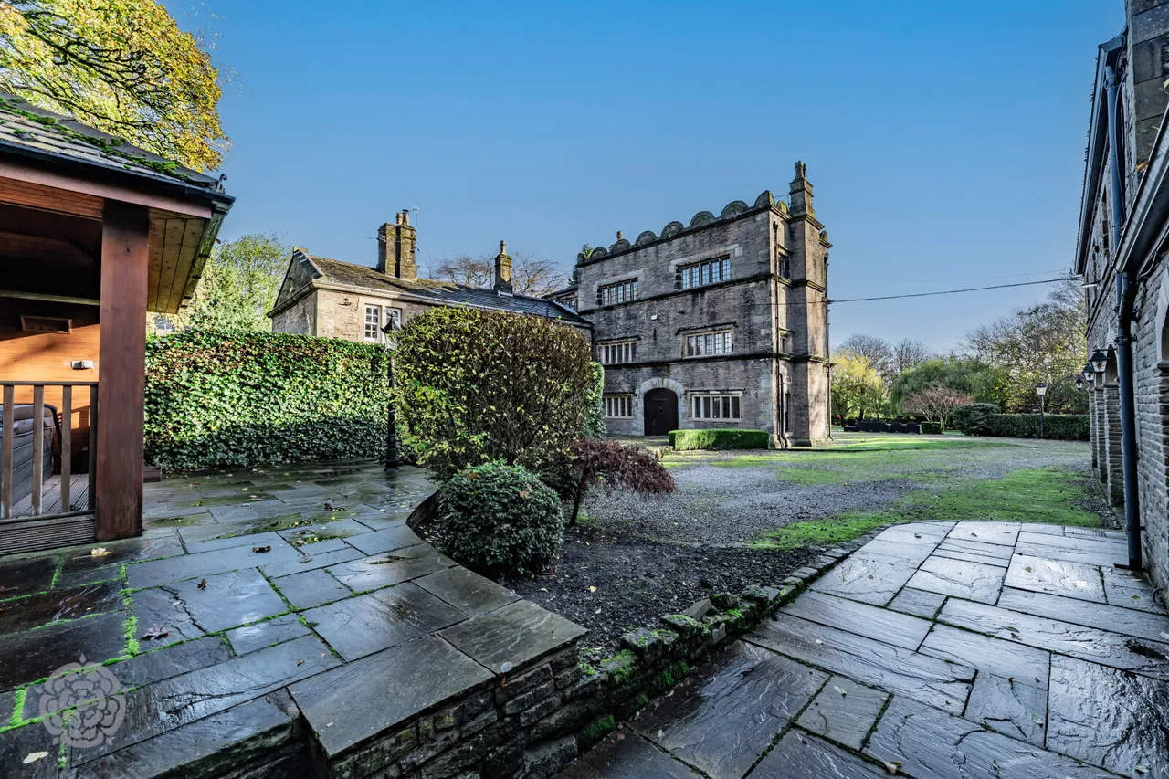 Lostock Hall Gatehouse Ox Hey Lane, Lostock, Bolton, BL6 4BS, photo 42