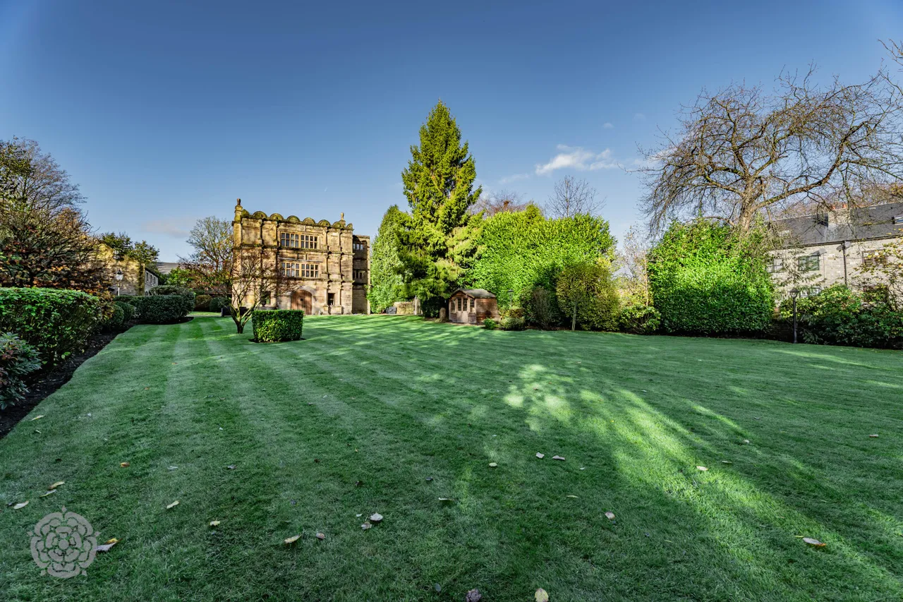 Lostock Hall Gatehouse Ox Hey Lane, Lostock, Bolton, BL6 4BS, photo 22