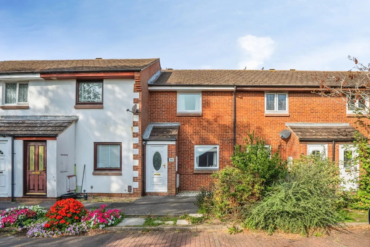 2 bed house for sale, George Street, Gosport, PO12