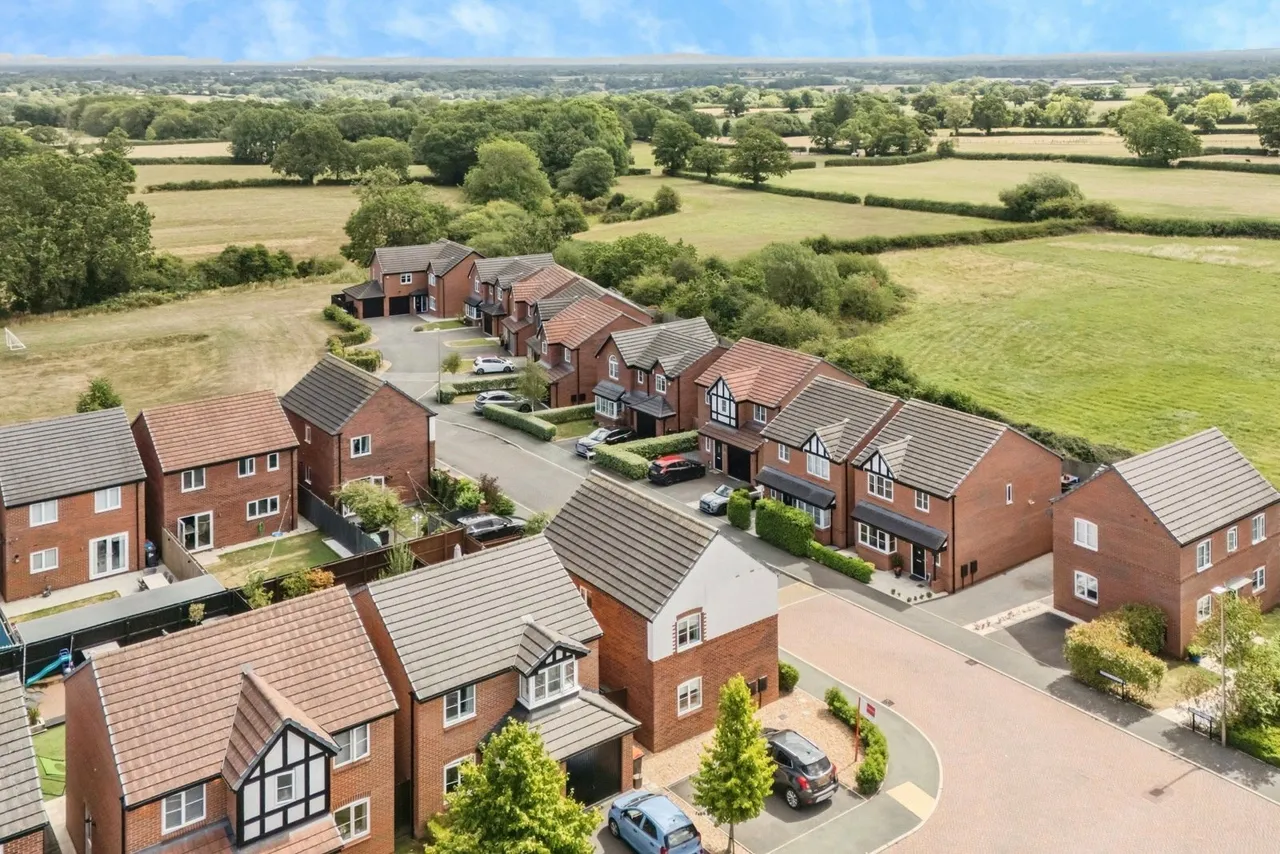 Grove Avenue, Winsford, Cheshire, CW7, photo 33
