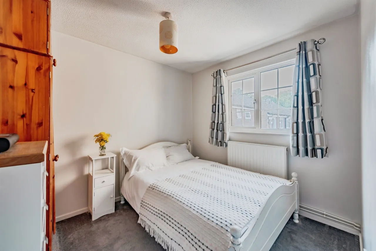 Rydal Close, Ifield, RH11, photo 8