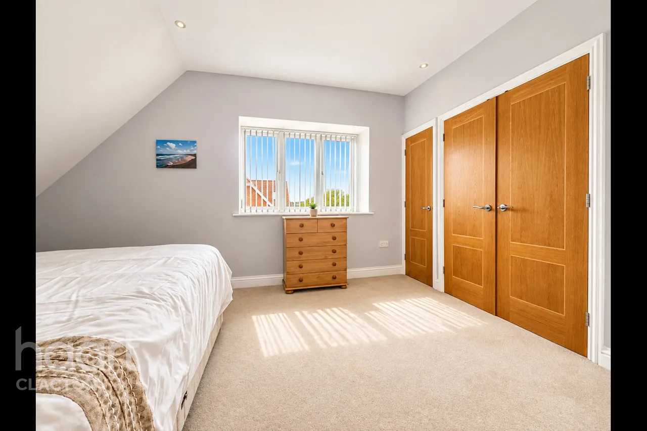 Queens Road, Frinton-On-Sea, CO13, photo 5